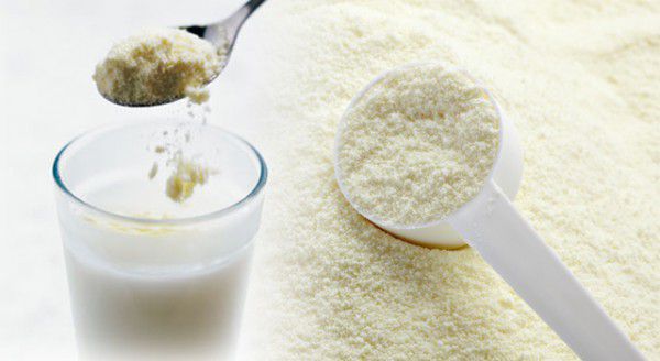 Chuyên gia mách mẹ cách phân biệt sữa bột thật và giả