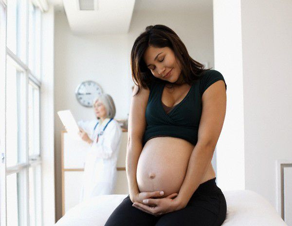 Khi mang song thai mẹ bầu cần biết những kiến thức sau2